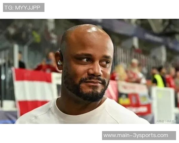 拜仁高层与孔帕尼今夏欲引西蒙斯交易遭赫内斯否决