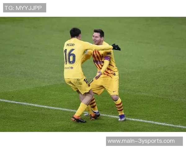 梅西助攻佩德里内切破门精彩瞬间左脚低射精准入网