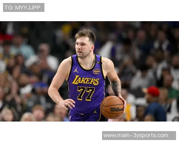 帕里什称赞东契奇体能提升赛后表现显著改善不再体力不支