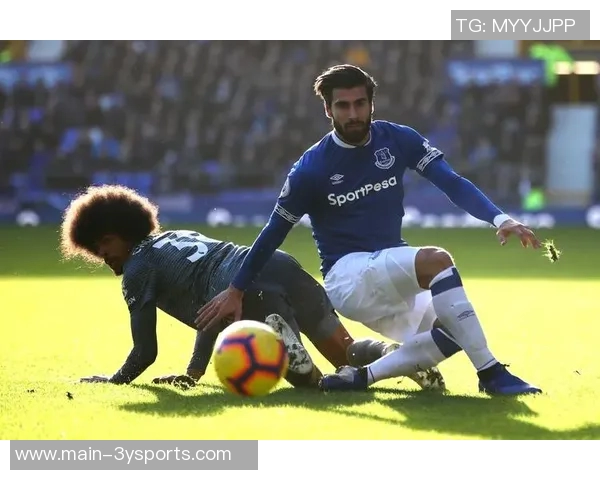 斯基拉透露罗马与拉斯帕多里达成买断协议等待其最终同意加盟