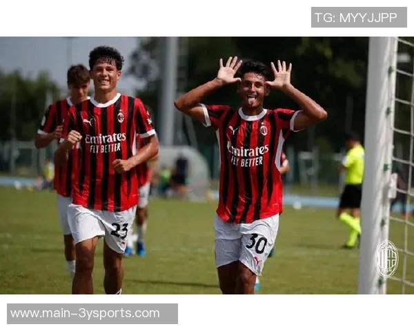 伊布之子马克西米利安正式加盟阿贾克斯米兰转会成功引发关注 伊布之子马克西米利安正式加盟阿贾克斯米兰转会成功引发关注