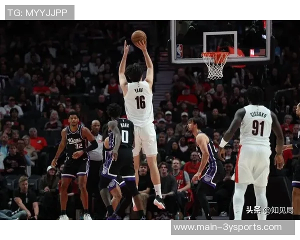 杨瀚森短暂出场仅2分钟展现实力迅速贡献4分令人期待更多表现