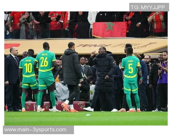 塞内加尔主帅盛赞马内称其为球队的C罗和梅西之重要性