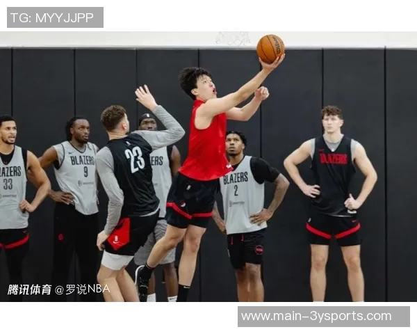 比卢普斯谈季前赛首发轮换希望外界理性解读球队策略